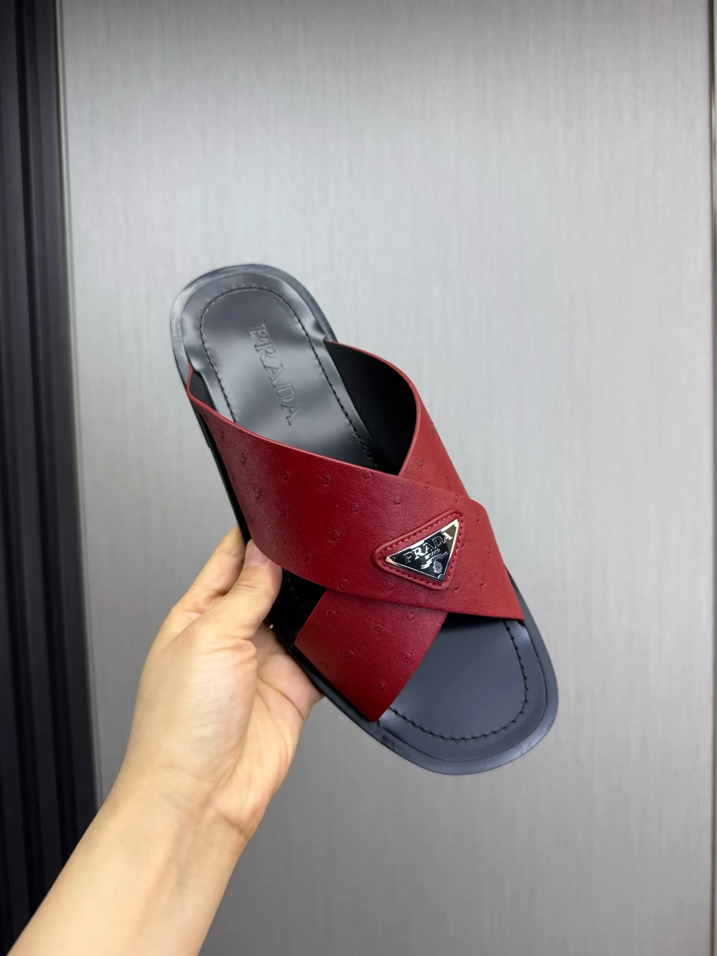 Factory price 340💰 ＰＲＡＤＡPrada - popular men's slippers hot sale 🔥 🩴Official website one to one production 38-45 sizes 45 46 🉑️Customized!
